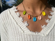 Load image into Gallery viewer, Colorful Shell Necklace
